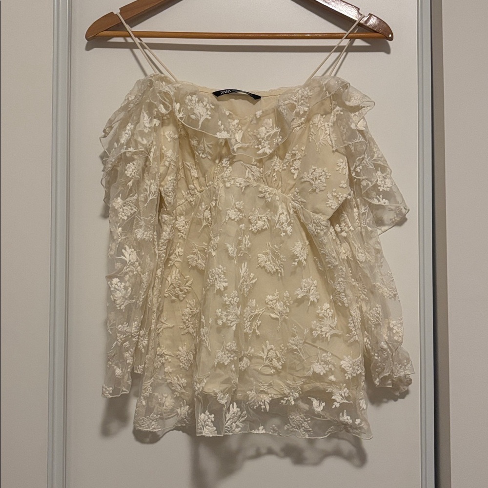 Gifts for Her🎁 Zara Cream Floral Lace Blouse-XS